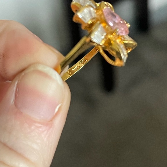 Stunning CZ Pink Flower Ring - Picture 8 of 9